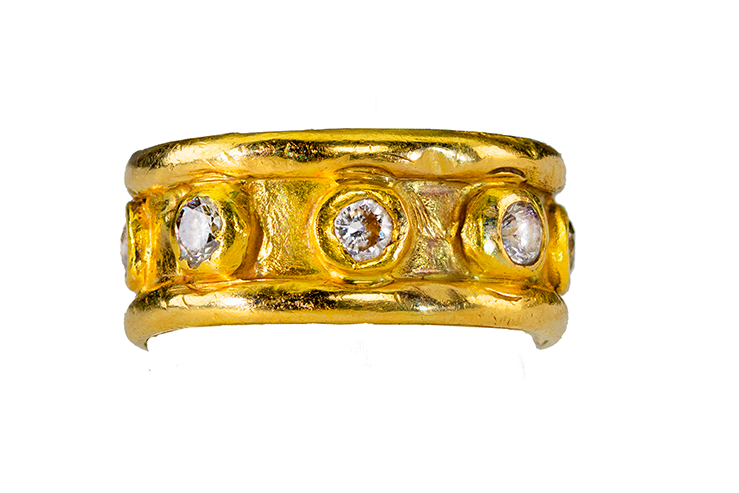 Ancient-Inspired Eight-Diamond Band in 20k Gold